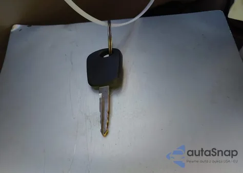 2000 Ford F-150 Lariat/Xl/Xlt from USA, damaged, VIN 1FTRX07L8YKB38680